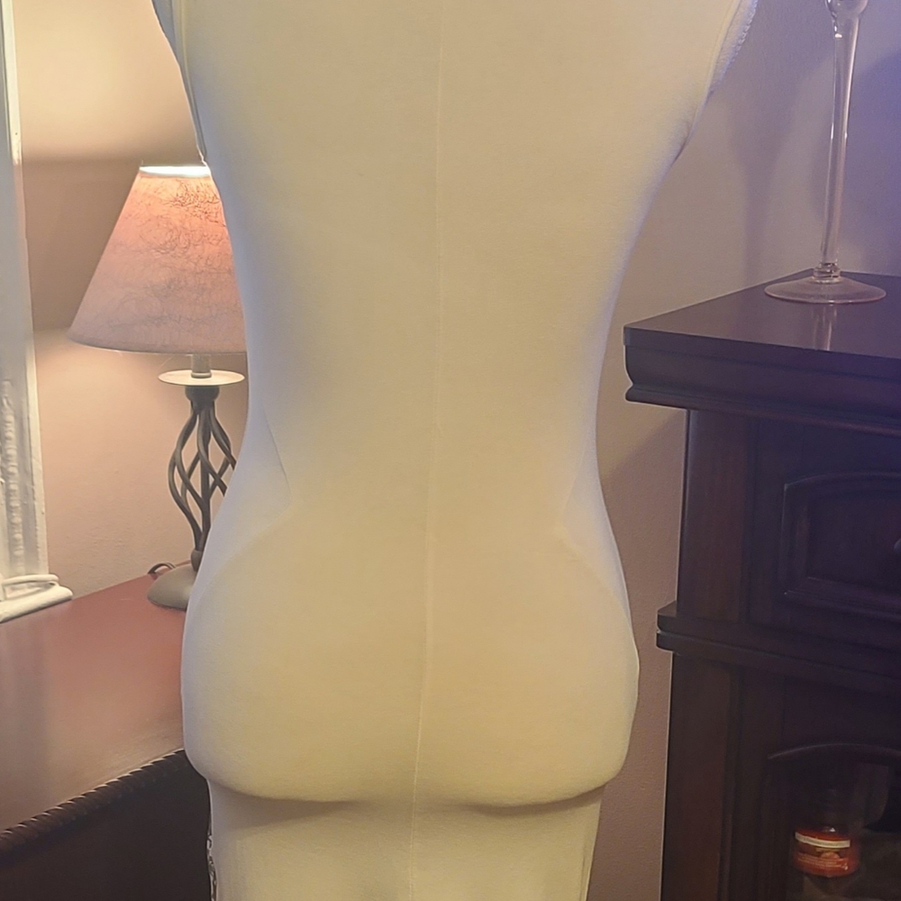 VENUS DRESS - Picture 3 of 5